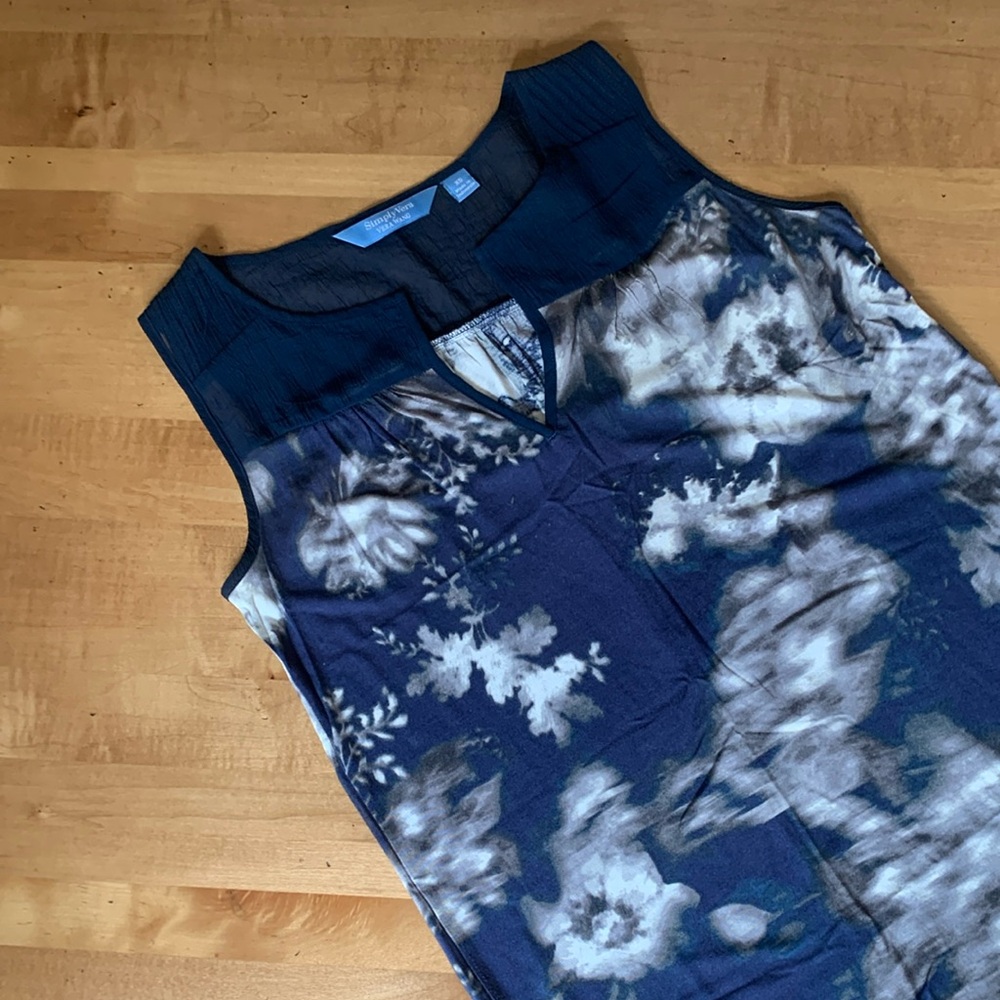 Simply Vera Vera Wang Navy Sleeveless Floral Tunic